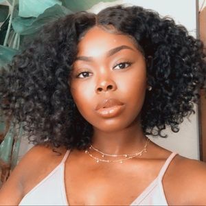 Meet your Posher, Gabrielle